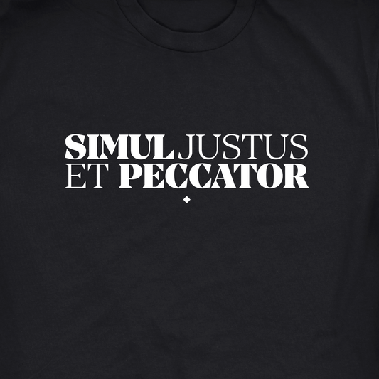 JUSTUS ET PECCATOR TEE